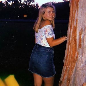 Meet your Posher, Katelyn